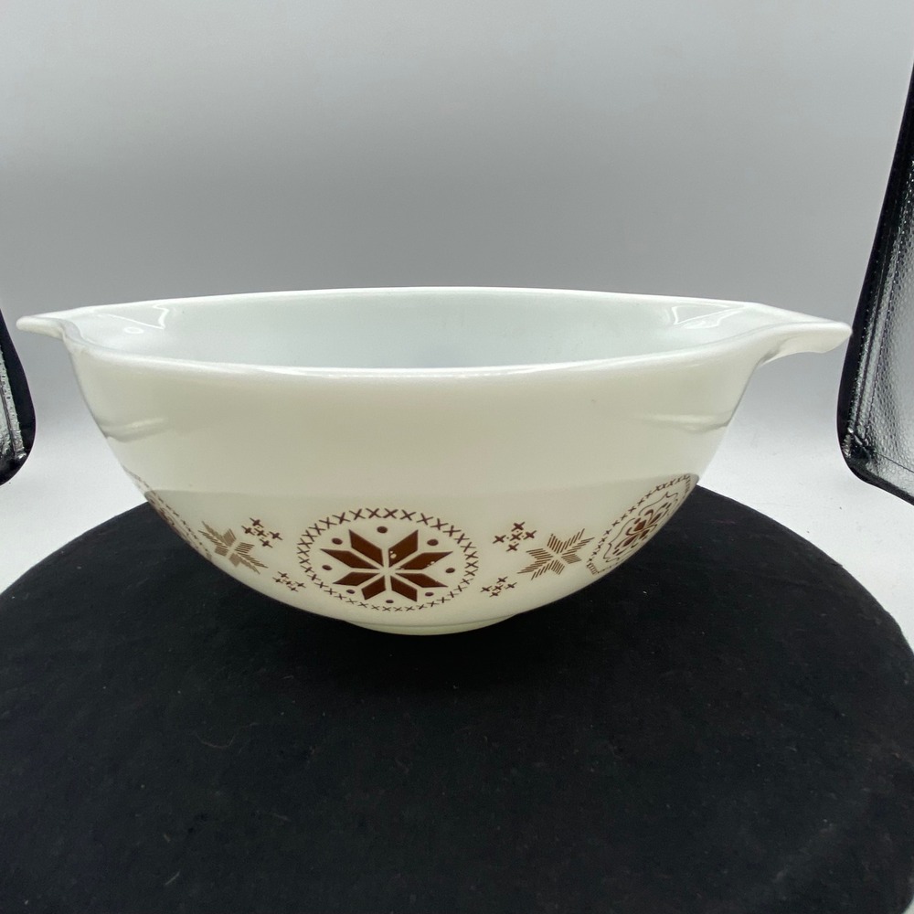 Vintage Pyrex Town Country 1.5 Qt Cinderella Mixing Bowl 442 Brown White Nesting